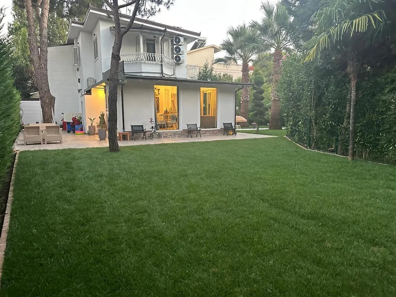 Villa Vila E5 Durres Albania