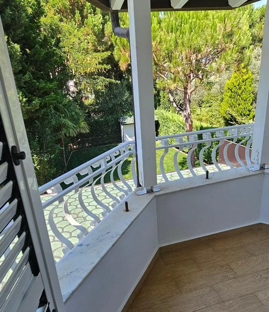 Vila E5 Durres Villa